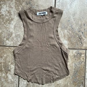 Joah Brown Body tank in taupe rib